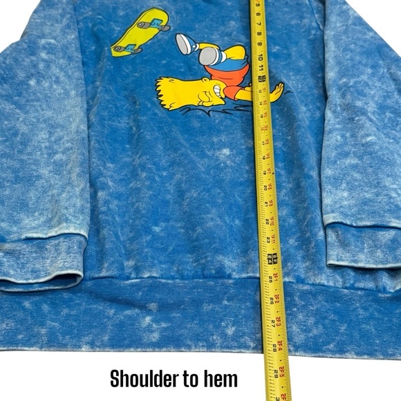 NEW The Simpson’s Cloudy Blue Long Sleeve Bart Skateboarding Comfy Sweater L - Picture 9 of 9